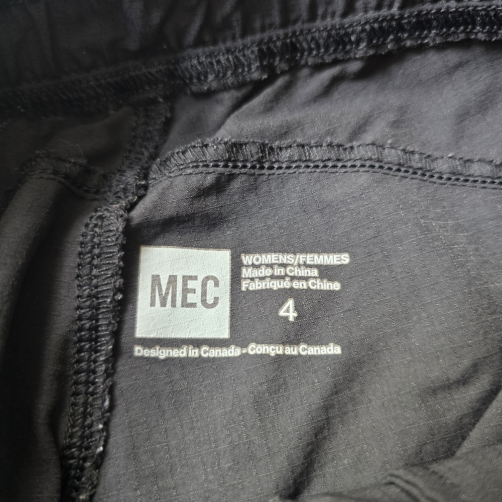 MEC Capri Black Cropped Pants Womens Size 4 - Picture 7 of 13